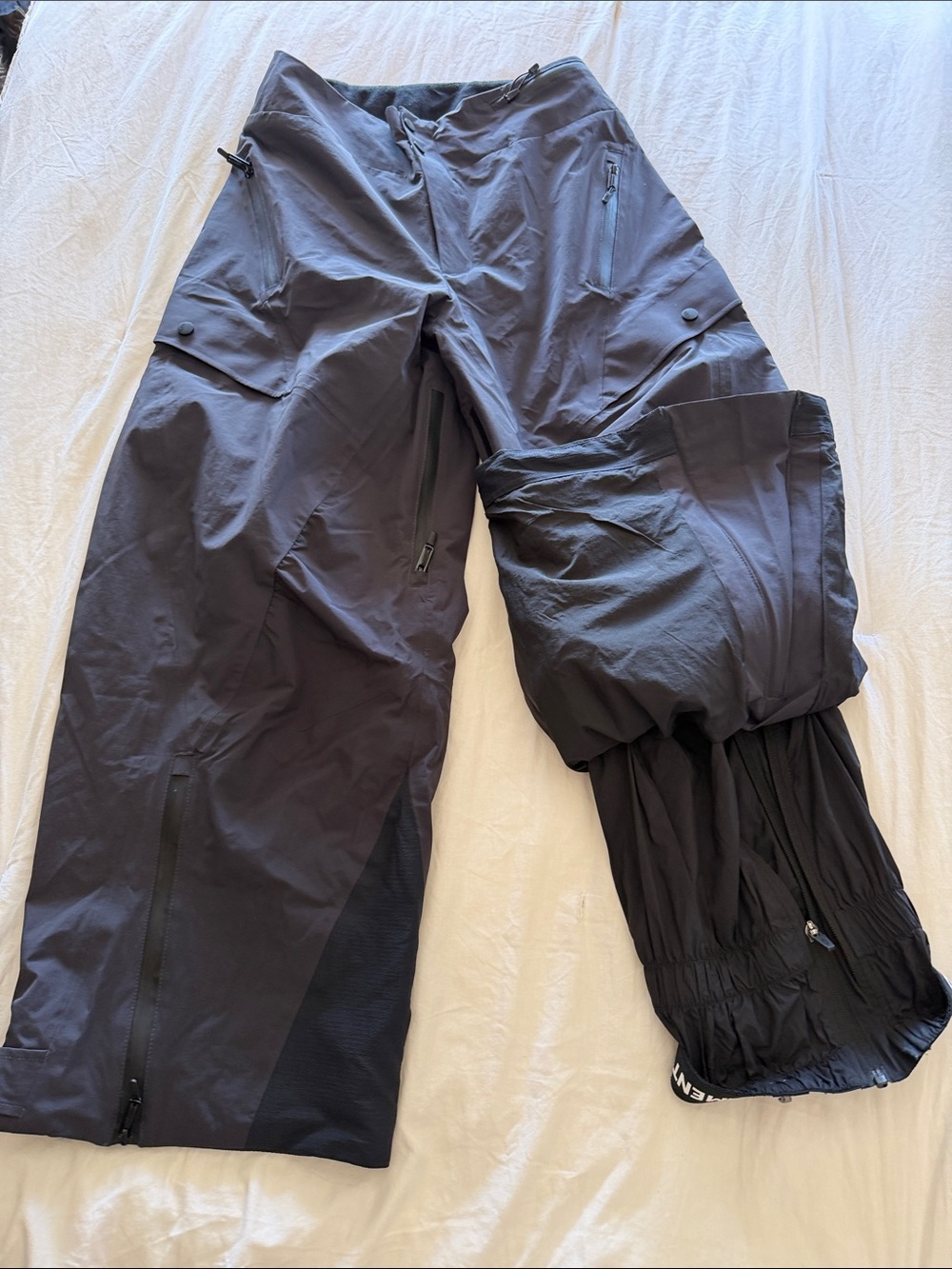 FP Movement by Free People Black Cargo Ski-Style Pants brand new /no tags Medium